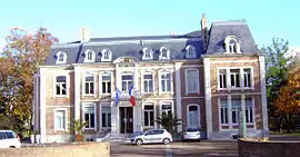 The town hall in Roncq