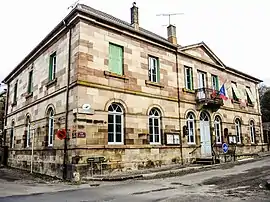 The town hall in Clairegoutte