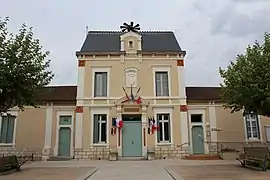 Town hall in Cras-sur-Reyssouze