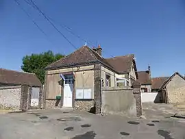 The town hall in Ardelles