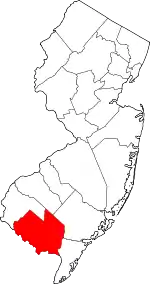 A county in the southern part of the state, west of the tip. It is averagely sized.