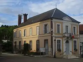 The town hall in Bussy-en-Othe