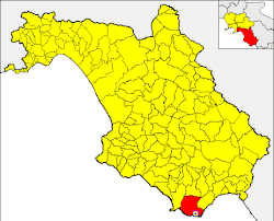 Locator map within the province and the municipality