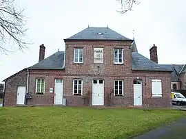 The town hall in Mauquenchy