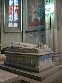 Side view of the tomb of Pedro II and Teresa Cristina