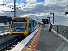 A X'Trapolis train departing Bell station in 2023.