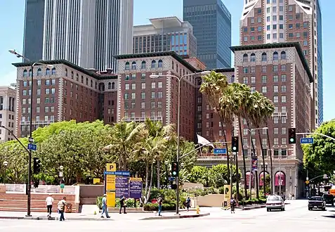 Millennium Biltmore Hotel, west side of Pershing Square (S side of 5th from Olive to Grand)