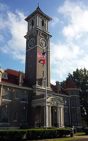 Monroe County Courthouse in downtown Clarendon