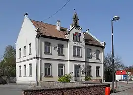 The town hall in Montreux-Vieux