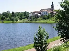 The lake in Montrollet