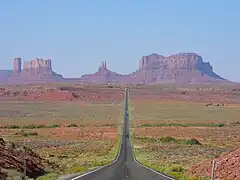 View of Monument Valley in Utah, looking south on US 163