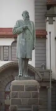 Statue of Martinus Theunis Steyn, 1928, for the University of the Free State, moved to the Museum of the Boer Republics in 2020
