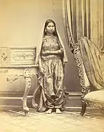 Woman, in Sind, British India, in Sindhi slim kancha shalwar