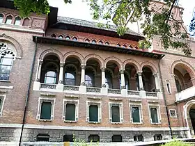 The museum is built in Neo-Romanian style