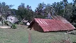 Newly built nakamal in the centre of Baravet