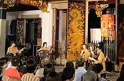 Siong Leng performing in Thian Hock Keng