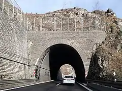 Nasenfels Tunnel