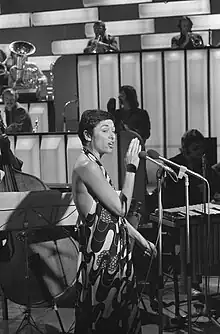 Catherine Sauvage performing in a TV show, 1974