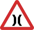 B35: Narrow bridge ahead