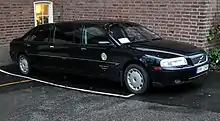 Stretched first generation S80 with six doors (SE)