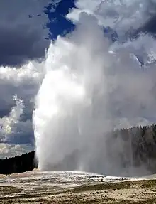 att=Old Faithful Geyser