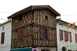 A half-timbered house in Gontaud-de-Nogaret