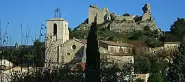 Church of the Assumption and castle of the Duke of Guise