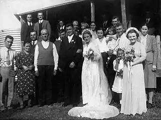 Orthodox Albanian wedding in Bagnoo, New South Wales (1944)