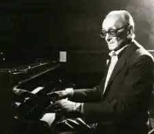 Osvaldo Pugliese playing the piano