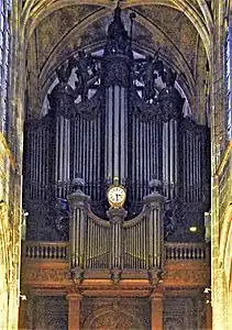 Case of the grand organ