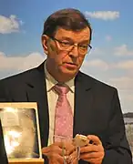 Paavo Väyrynen, Three-time presidential candidate, honorary chairman and ex-Minister (many ministerial positions)