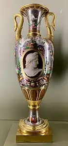 Empire style - Vase, by the Sèvres porcelain factory, 1814, hard-paste porcelain with platinum background and gilt bronze mounts, Louvre