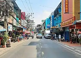Bang Kruai–Sai Noi Road in the subdistrict