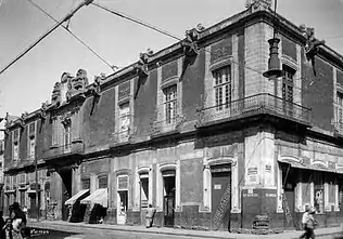 Palace of the Counts of Calimaya in 1920.