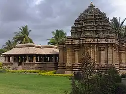 Hooli Panchalingeshwara temple.