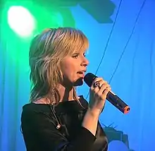 Pandora performing at the Blue Moon Bar in Karlstad, Sweden in November 2004