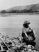 Panning for gold, 1898