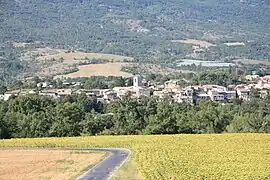 A view of the village of Ribiers from the Mison road