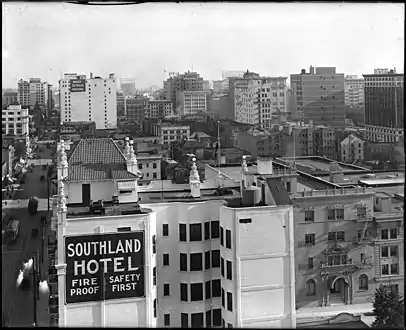 View east along 6th incl. Southland Hotel at SW corner 6th/Flower c.1916. Demolished 1971. now site of Pacific Financial Center.