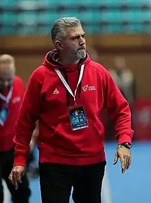 HANDBALL COACH