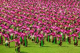 Balinese Tari pendet,  performed by hundreds of dancers.