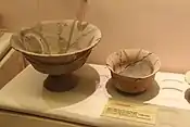 Phùng Nguyên culture pots, 3,500-4,000 years B.P.