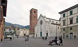 Cathedral square with the church of Sant'Agostino in the background.