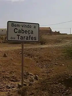 Welcome sign of Cabeça dos Tarrafes written in the alternate spelling