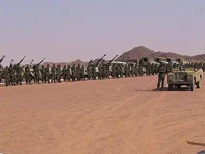 SPLA troops gathering in Tifariti during the 32nd anniversary of the Polisario Front (21 May 2005)