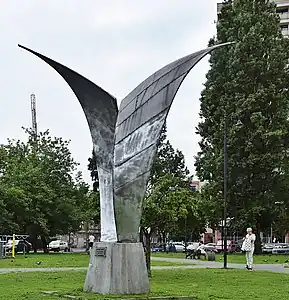 Sculpture "Wings of the Sea"