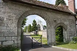 The canons' gate in La Saussaye