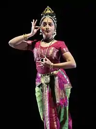 Prateeksha Kashi did the Choreography for Jiddu Krishnamurti's concept "Can We Live Without Problems" as a part of Essence of Life!