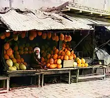 Melon vendor in Samarkand (between 1905 and 1915)