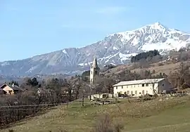 The church and surrounding area, in Prunières